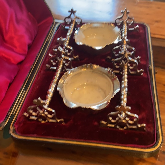 silver knife rest and salt set - Picture 2 of 9